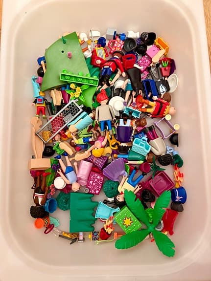 Playmobil stort varuhus med butiker,  figurer och tillbehör