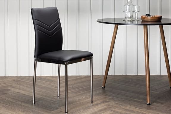 2 stycken Venture Home Lily läder Matstolar