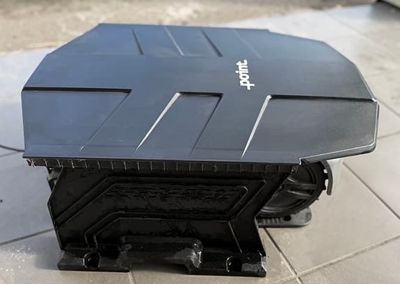 Robotgräsklippare inkl laddstation och garage (garanti till 2029)