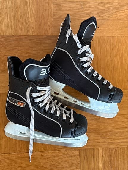 Ishockeyskridskor barn storlek 34 svart