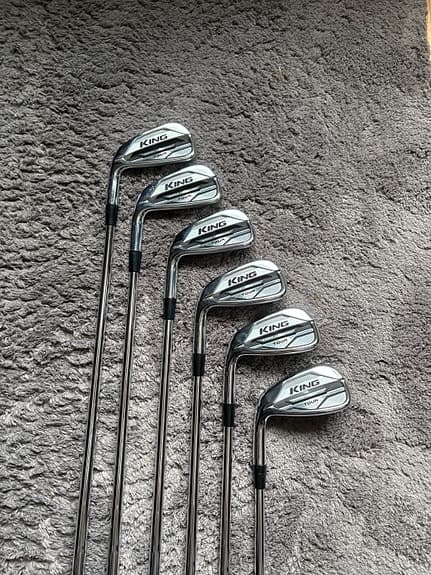Vänster klubbor, Cobra king tour mim tec järnklubbor.