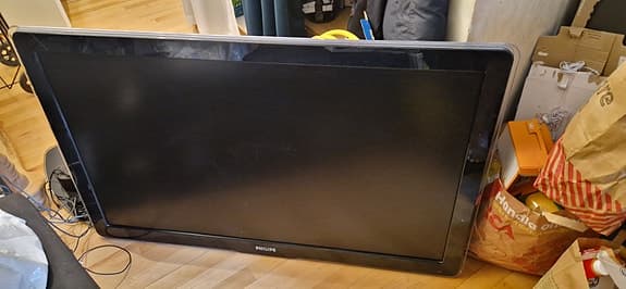 Philips 47" LCD-TV (47PFL5603H) – inkl. fjärrkontroll & stativ