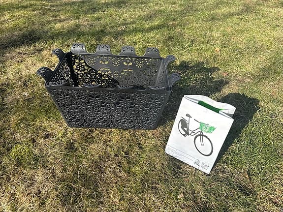 Cykelkorg svart plast, Design house Stockholm. NY