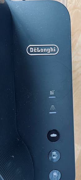 Nespresso DeLonghi kaffemaskin med mjölkskummare