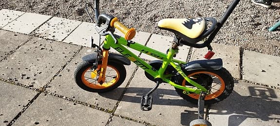 Elefant barncykel 12" grön med stödhjul