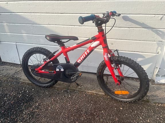 White barncykel 16" röd