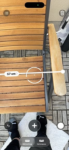 Matgrupp utomhus bord och stolar trä och metall