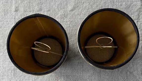 Lampskärmar / Lampettskärmar - lackade i grönt och guld - 1 par