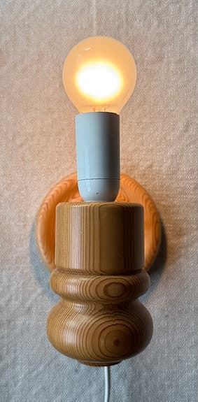 Solbackens svarveri - Vägglampor - furu - 1461 - 1 par - 70-tal  - Retro