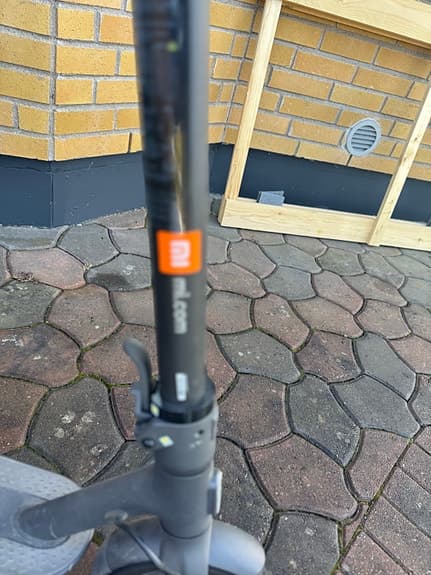 Ninebot elsparkcykel grå