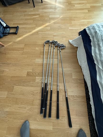 TaylorMade M4 järnset 5-P med KBS-stålskaft