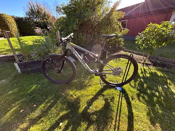 Specialized Epic 8 Comp