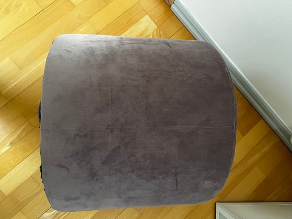 Sittpall i svagt rosa 100kr