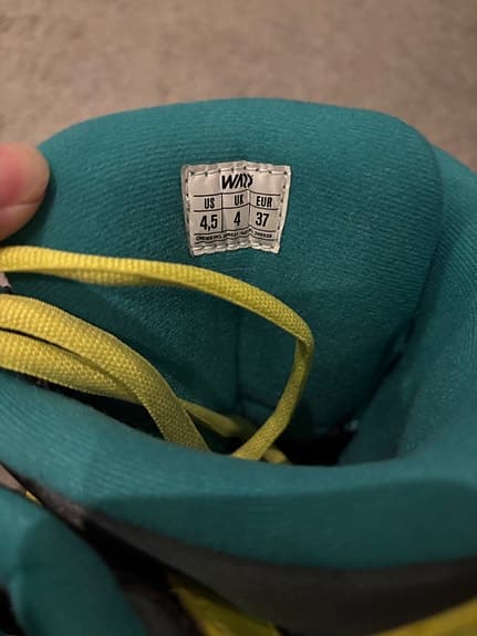 WARP snowboardboots barn stl 37 svart turkos gul