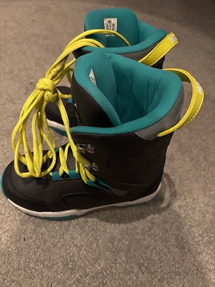 WARP snowboardboots barn stl 37 svart turkos gul