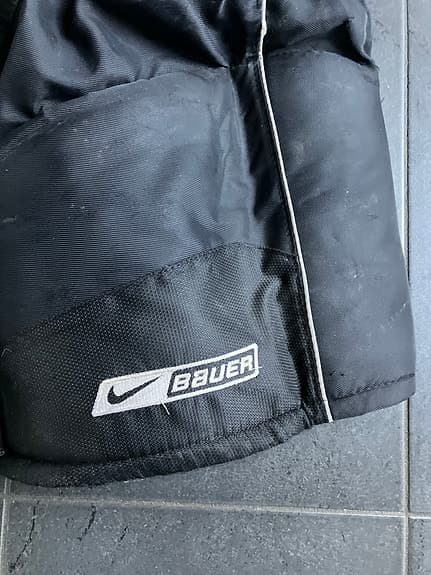 Ishockeybyxa Nike Bauer Supreme svart