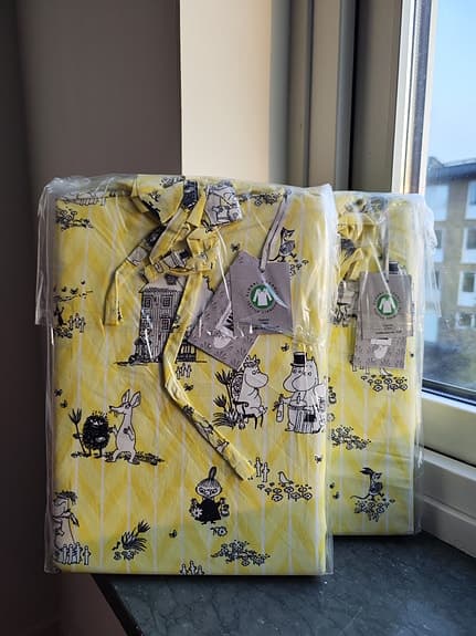 2 set helt ny Moomi gul lakan och örngott 150*210/50*60
