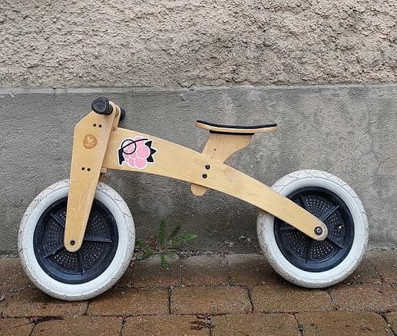 Springcykel i trä - Wishbone 2-i-1 Original