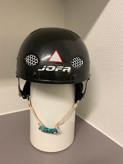 Jofa HT 715 LS hjälm small svart