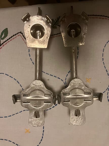 Okänt märke skridskoskenor för skor storlek 37 metall