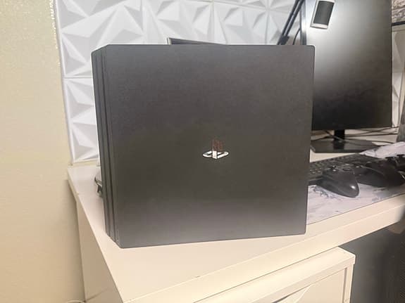 Sony Playstation 4 Pro spelkonsol svart