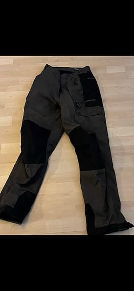 Friluftsbyxor pinewood