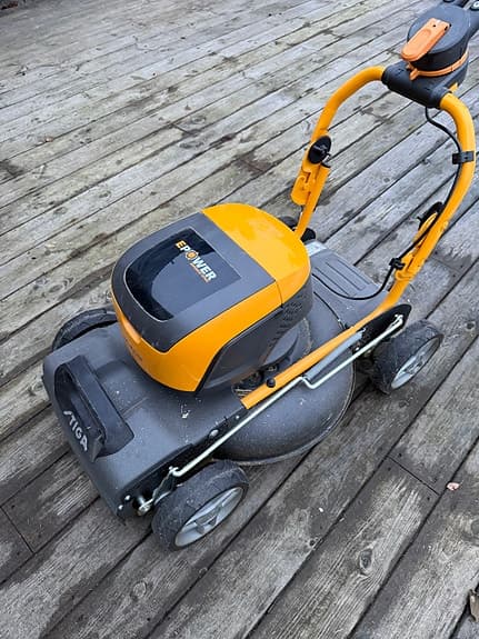 Stiga multiclip batteridriven gräsklippare