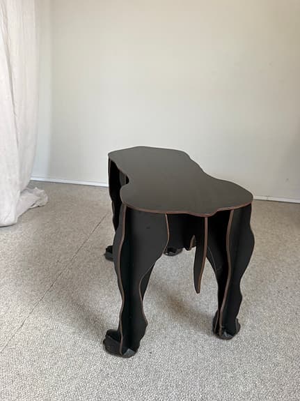 Ibride Dog stool Sultan. Pall formen av en hund