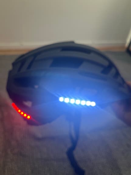 Biltema Yosemite cykelhjälm M grå med LED-belysning