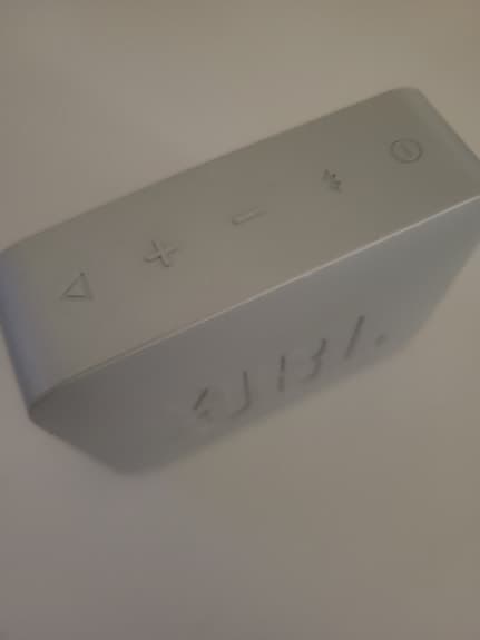 JBL Go 2 bärbar bluetooth-högtalare vit