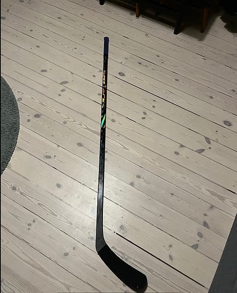 3 st hockeyklubbor från CCM