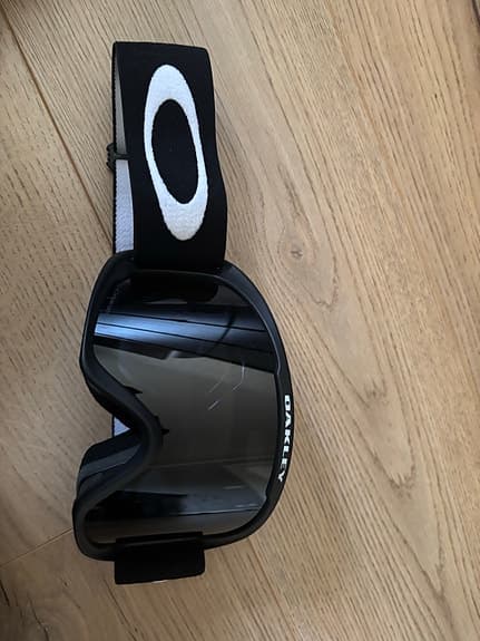 Oakley skidglasögon svart med fodral