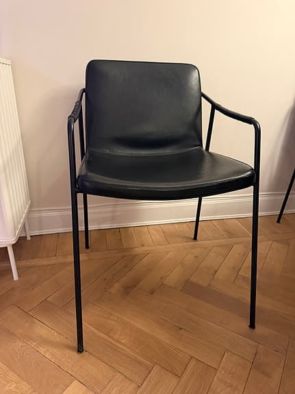 6 st matstolar från Stalands, väldigt sköna och i bra skick. Nypris 2900 kr st