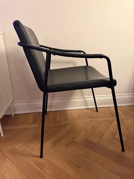 6 st matstolar från Stalands, väldigt sköna och i bra skick. Nypris 2900 kr st