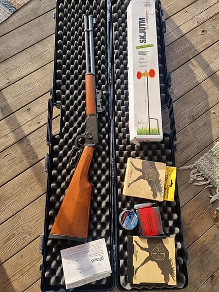 Luftgevär, Walther 4,5mm, med skott och tillbehör.