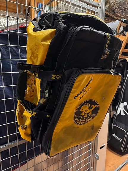 Poseidon dykväska gul svart