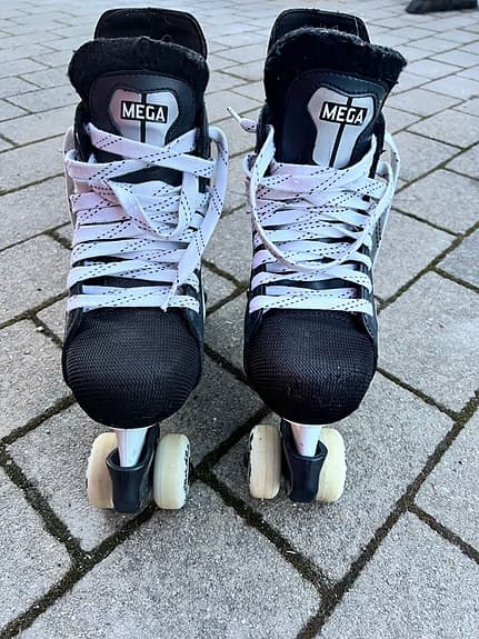 Mega G-Skates rullskridskor storlek 38 svart/vit