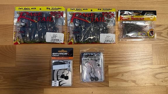 Abborrejiggar kräftjiggar + jiggkrok bortslumpas