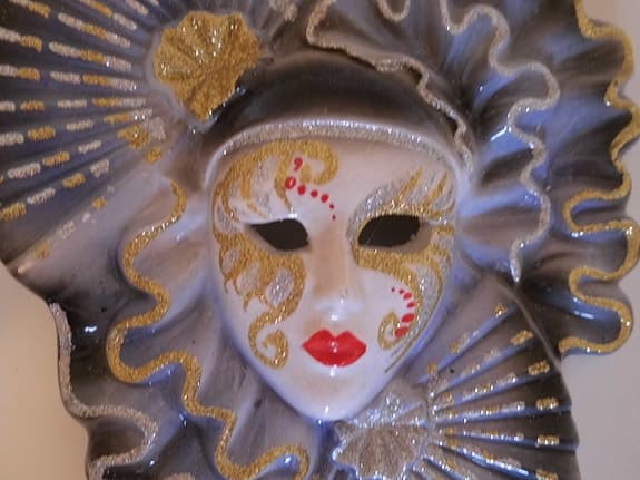 Superfin äldre ansiktsmask keramik