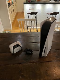 Sony Playstation 5 spelkonsol med en kontroll