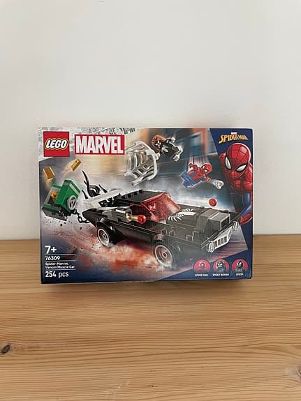 LEGO Marvel Spider-Man vs Venom Muscle Car byggset