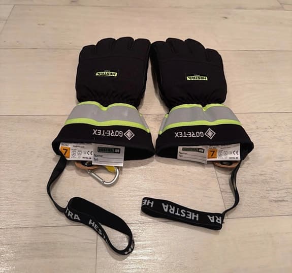 Hestra skidvantar storlek 7 nya