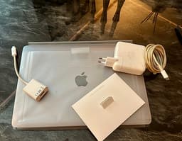 MacBook Pro 13” – fungerar perfekt med extern skärm - Dual-Core Intel Core i5