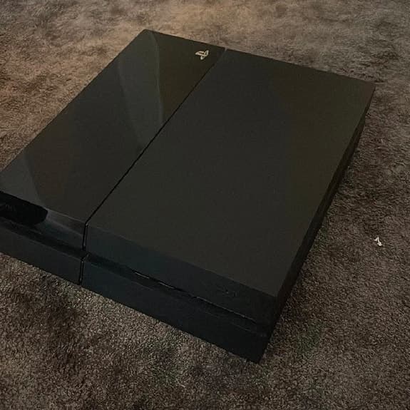 Sony Playstation 4 spelkonsol svart