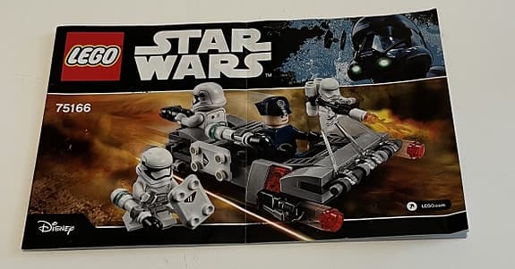 LEGO Star Wars 75166 – First Order Transport Speeder Battle Pack (2017)