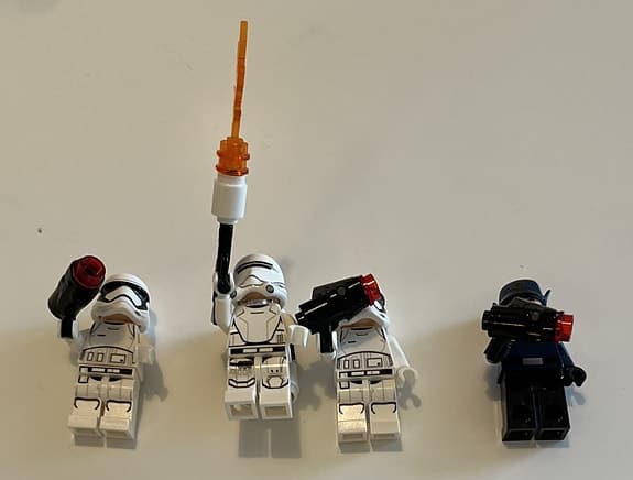 LEGO Star Wars 75166 – First Order Transport Speeder Battle Pack (2017)