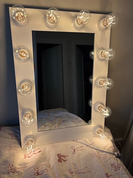 Mira sminkspegel med belysning