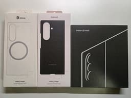 Samsung Galaxy Z Fold7 (Jet Black, 512GB) i nyskick + två skal