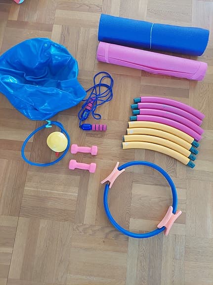 Träningsredskap rockring gymboll mm