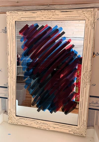 Vit vintage spegel hög